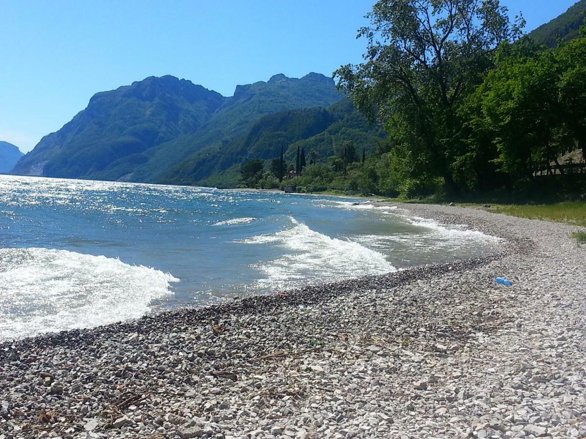 Apartment A Lago Private Beach And Parking Oliveto Lario Exterior photo